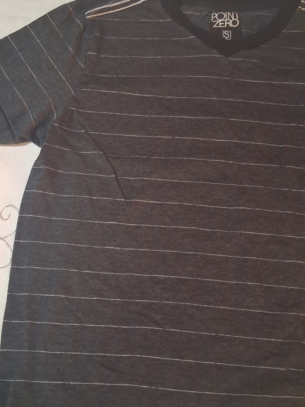 Point Zero Dark Charcoal Gray Striped V-Neck Tee S 260862